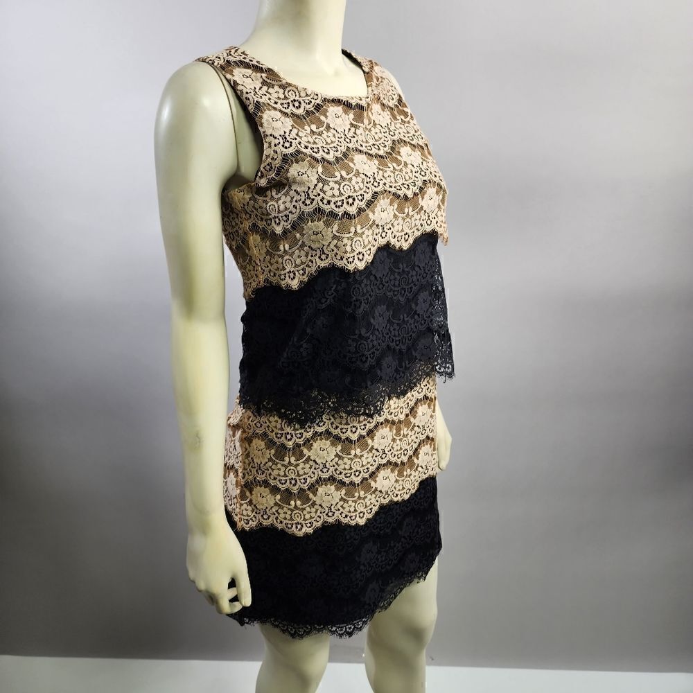 Jessica Simpson size 2 lace dress R8